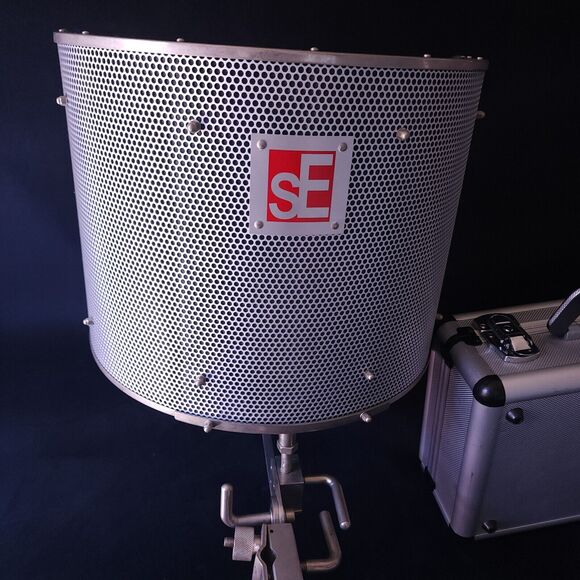 sE Electronics Reflexion Filter PRO Vocal Booth Sound Damper w/ Rode Mic NT2 - Picture 14 of 16